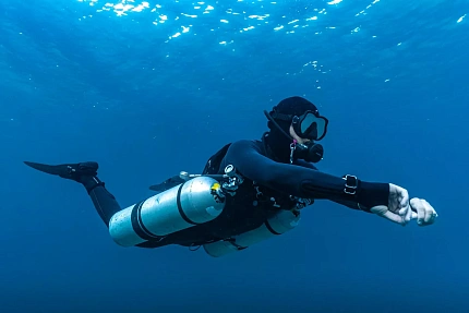 Курс PADI Sidemount Diver (погружения с боковой конфигурацией баллонов)